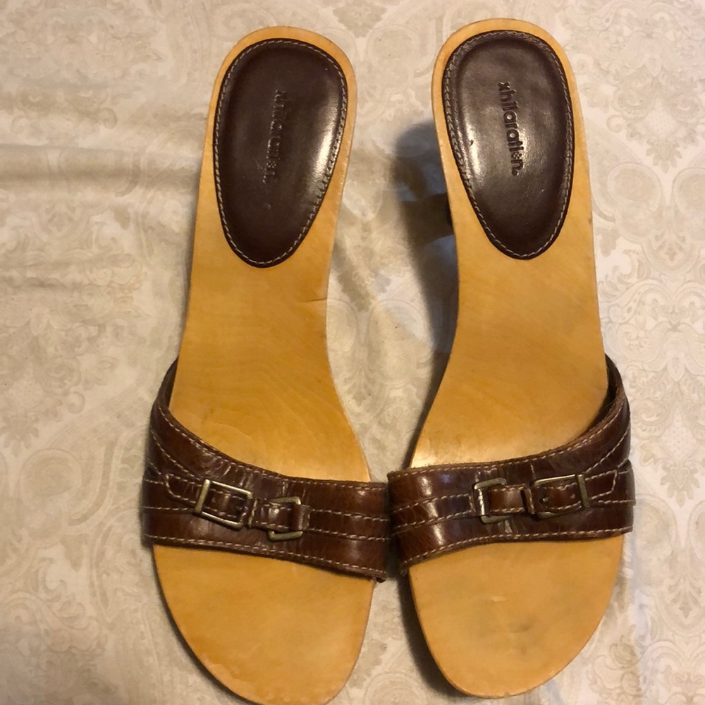 Wooden and leather brown sandals by Xhilaration.